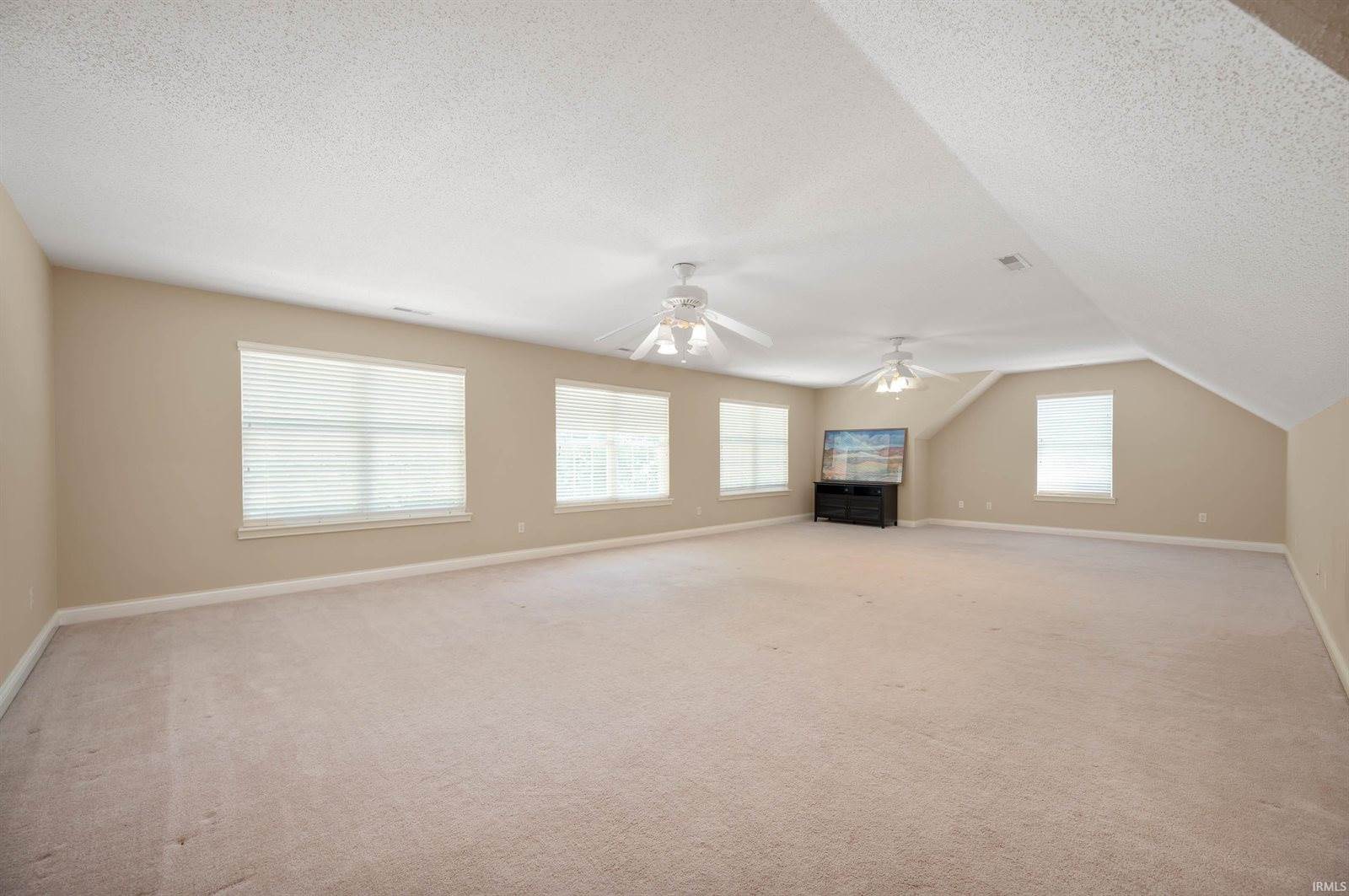 6001 N Cedar Springs Road, Muncie, IN 47304