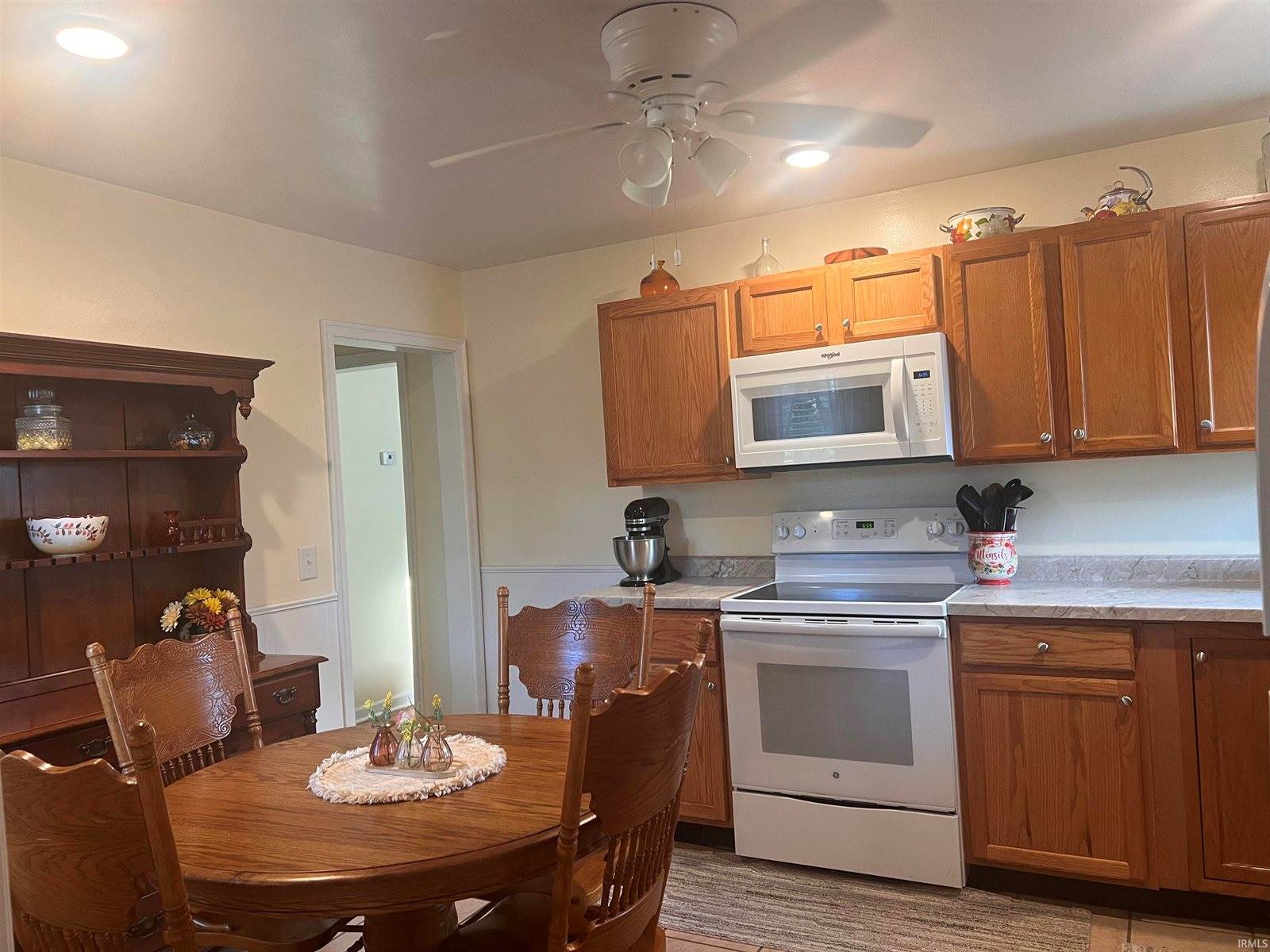 1902 E 21 Street, Muncie, IN 47302