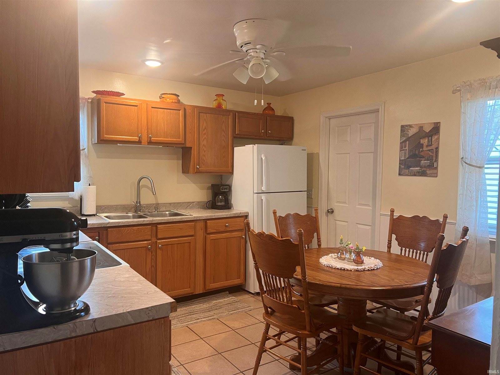 1902 E 21 Street, Muncie, IN 47302