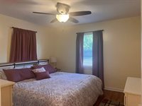 1902 E 21 Street, Muncie, IN 47302