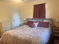 1902 E 21 Street, Muncie, IN 47302