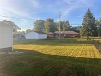 1902 E 21 Street, Muncie, IN 47302