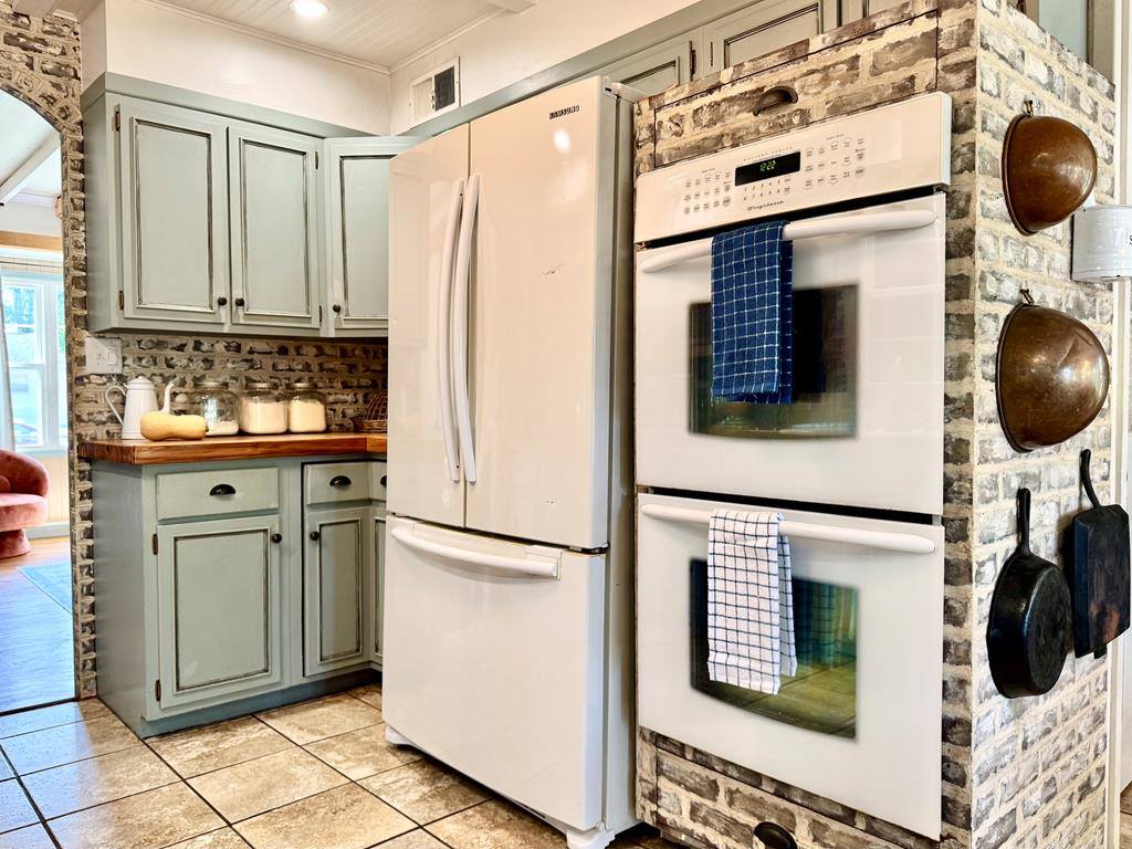 1136 Overlook Dr, Ashland, OH 44805