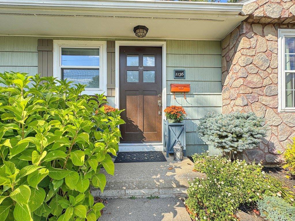 1136 Overlook Dr, Ashland, OH 44805