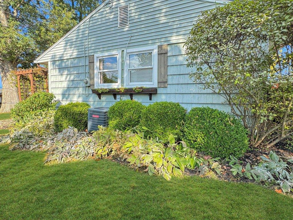 1136 Overlook Dr, Ashland, OH 44805