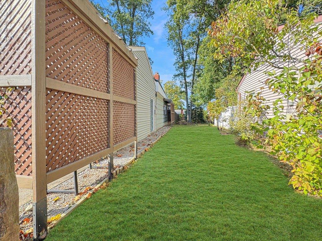 1136 Overlook Dr, Ashland, OH 44805