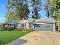 1136 Overlook Dr, Ashland, OH 44805