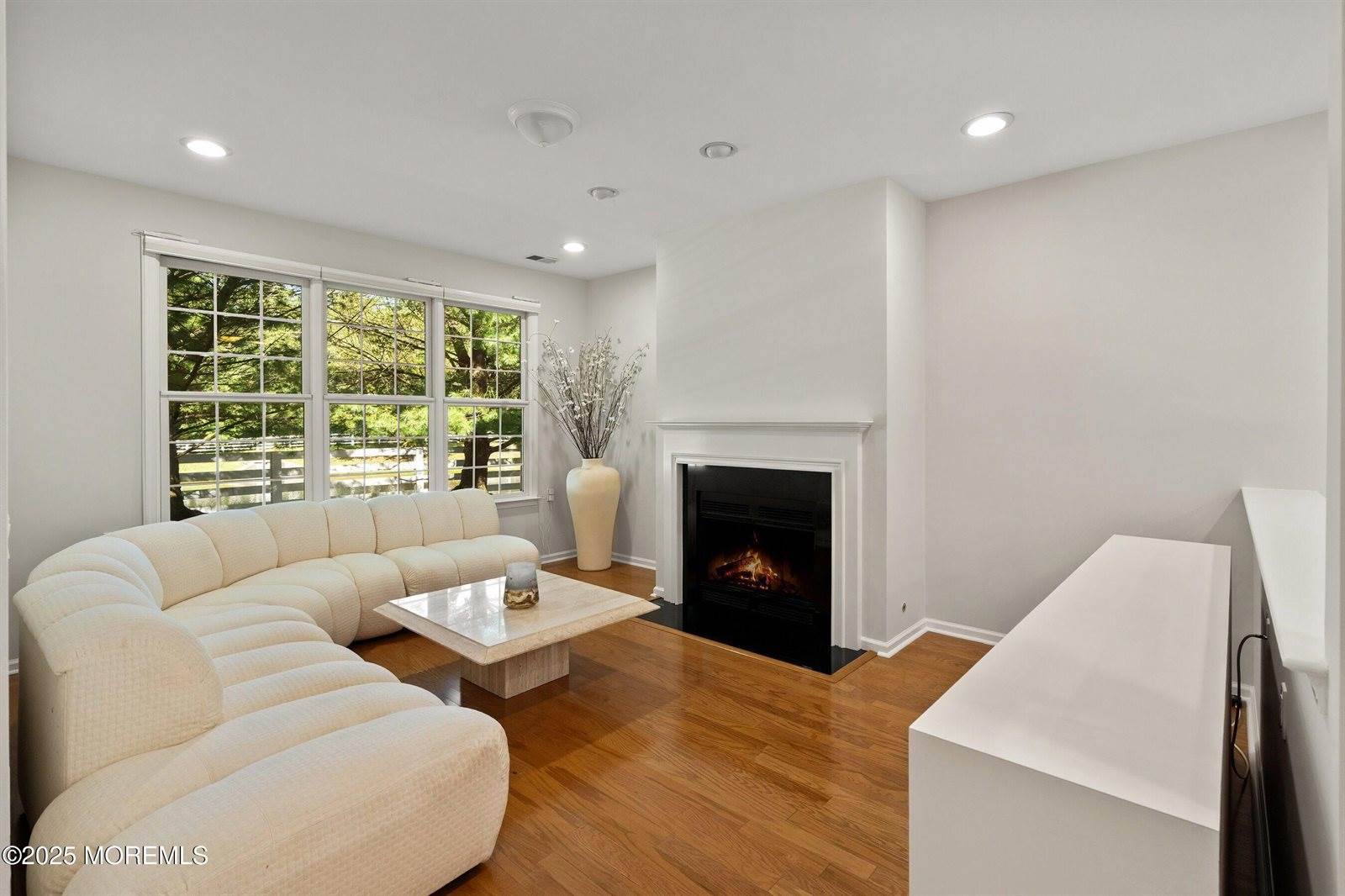 16 Chesapeake Drive, Holmdel, NJ 07733