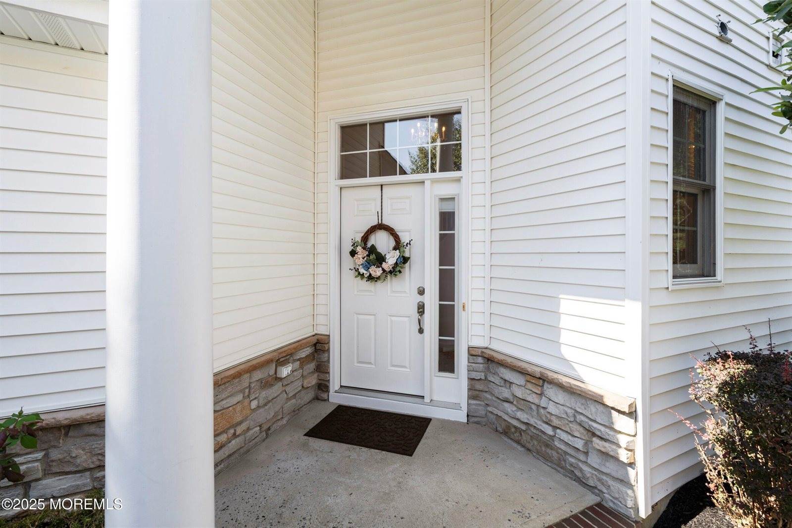 16 Chesapeake Drive, Holmdel, NJ 07733