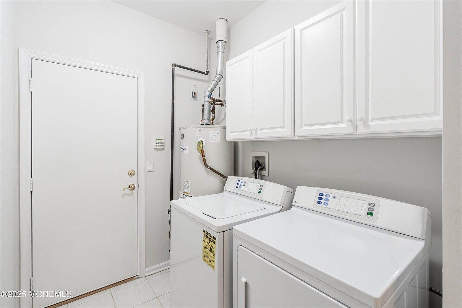 16 Chesapeake Drive, Holmdel, NJ 07733