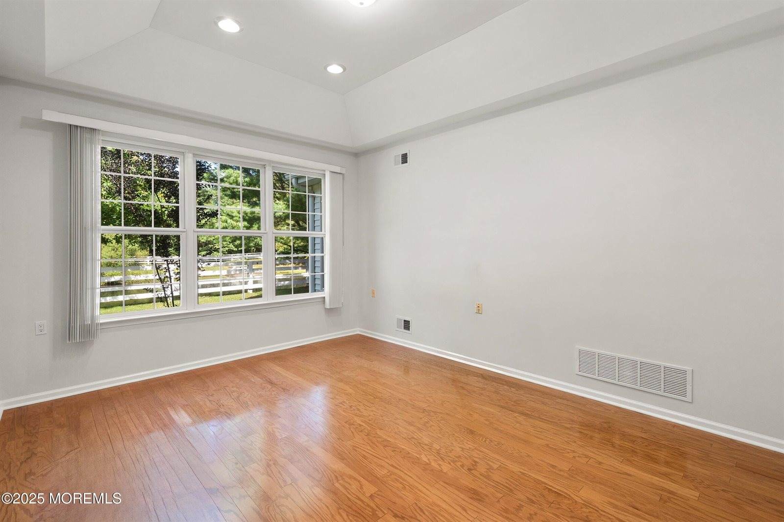 16 Chesapeake Drive, Holmdel, NJ 07733