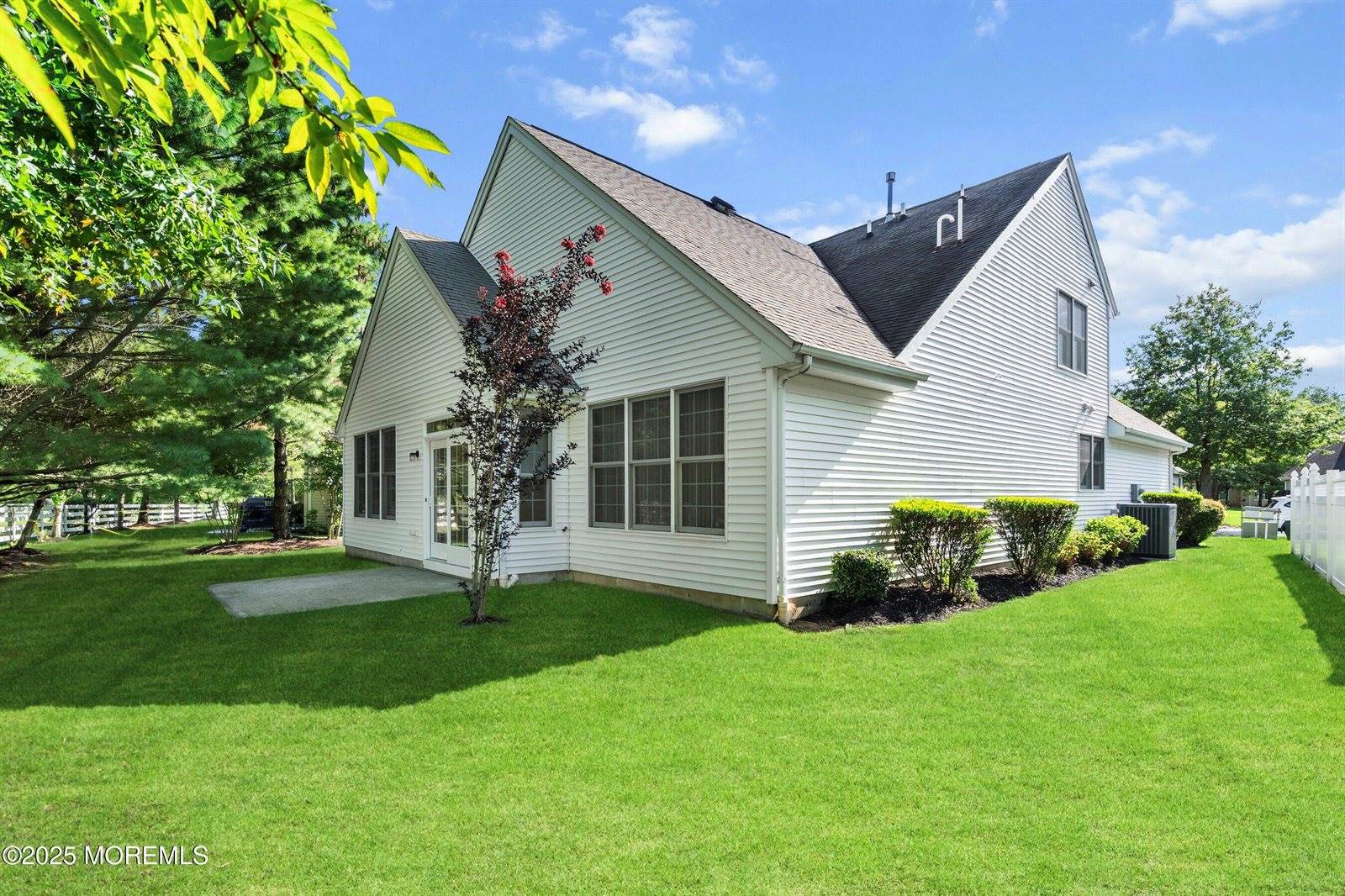 16 Chesapeake Drive, Holmdel, NJ 07733