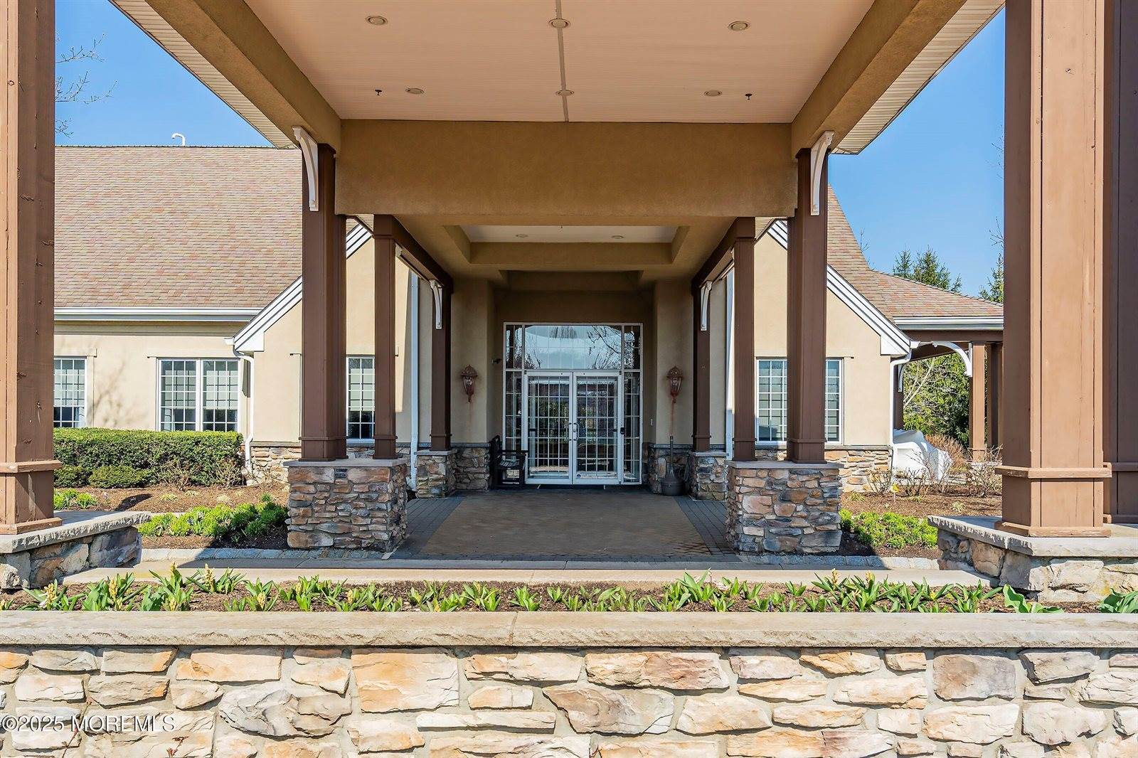 16 Chesapeake Drive, Holmdel, NJ 07733