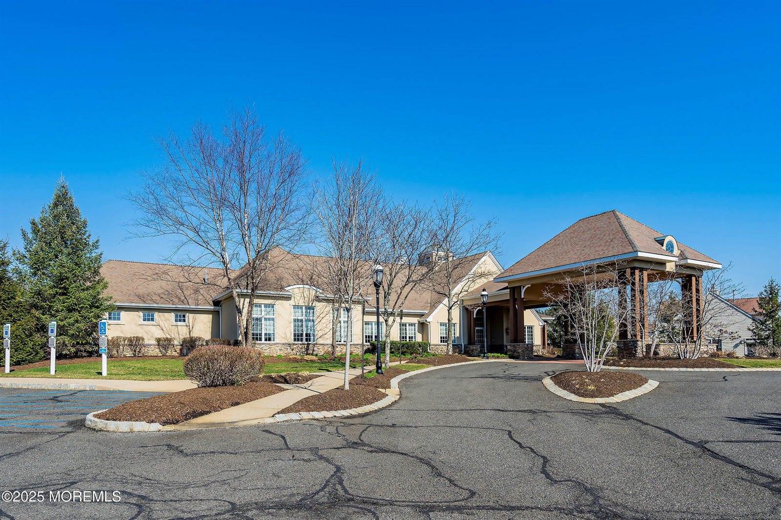 16 Chesapeake Drive, Holmdel, NJ 07733