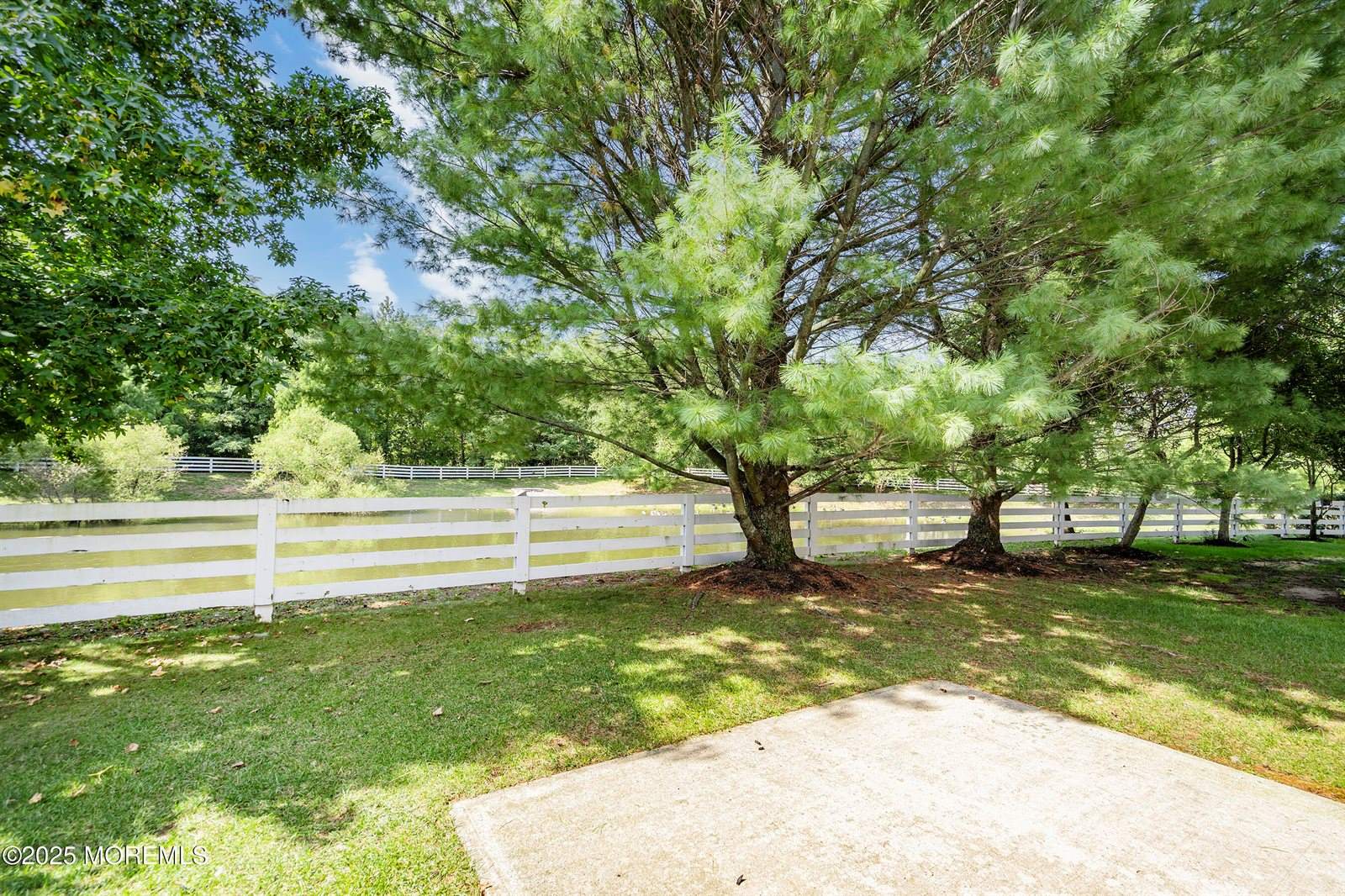 16 Chesapeake Drive, Holmdel, NJ 07733