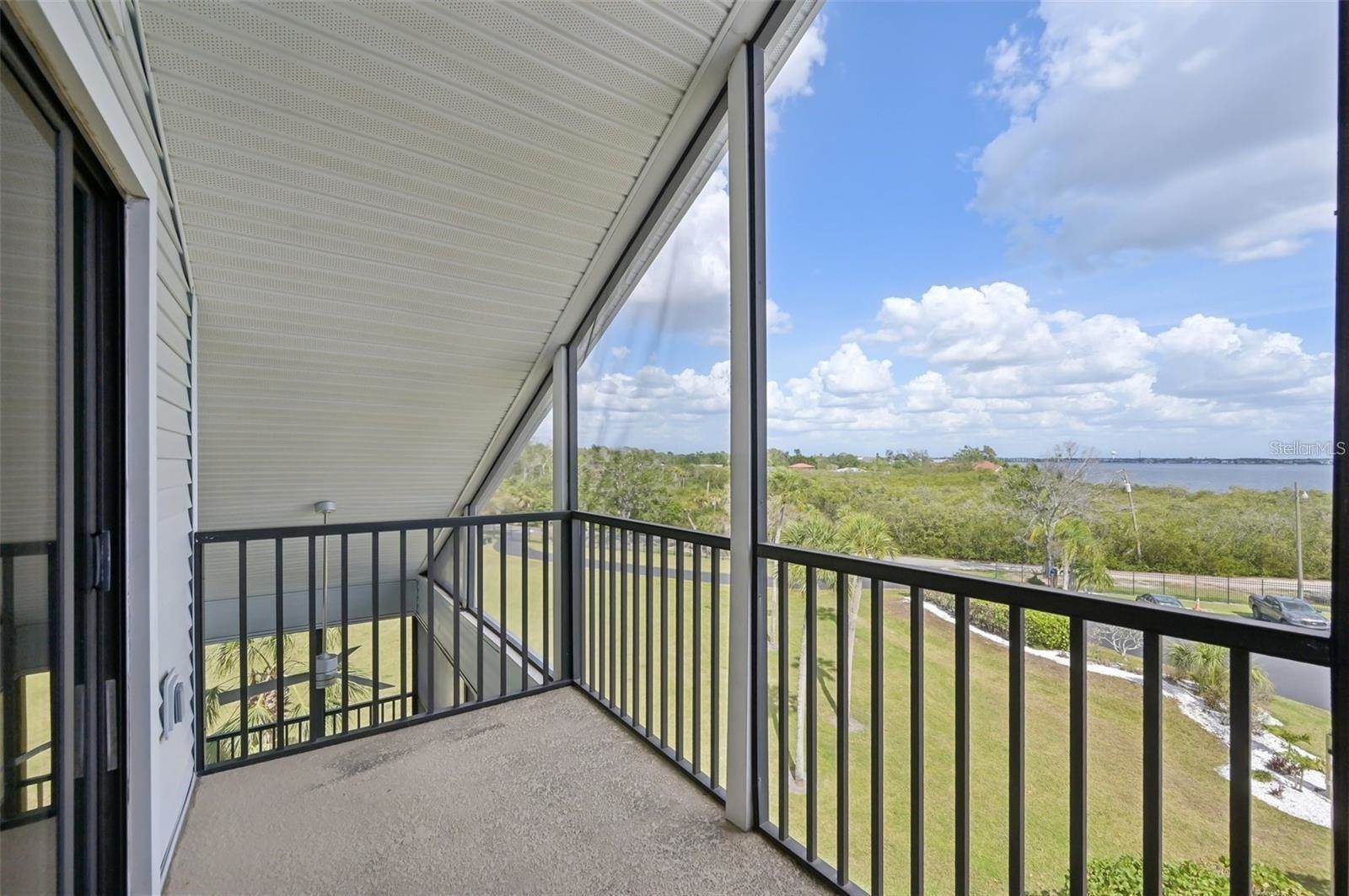 515 Leffingwell Avenue, #211, Ellenton, FL 34222