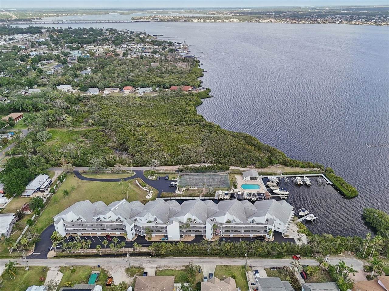 515 Leffingwell Avenue, #211, Ellenton, FL 34222