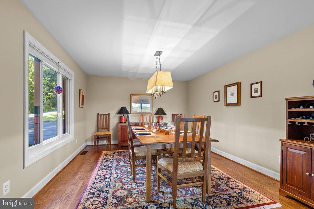 8525 Meadows Road, Warrenton, VA 20186