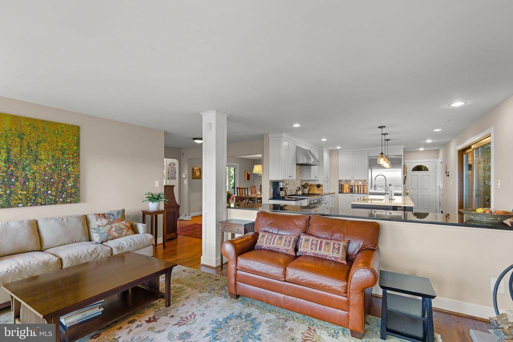 8525 Meadows Road, Warrenton, VA 20186