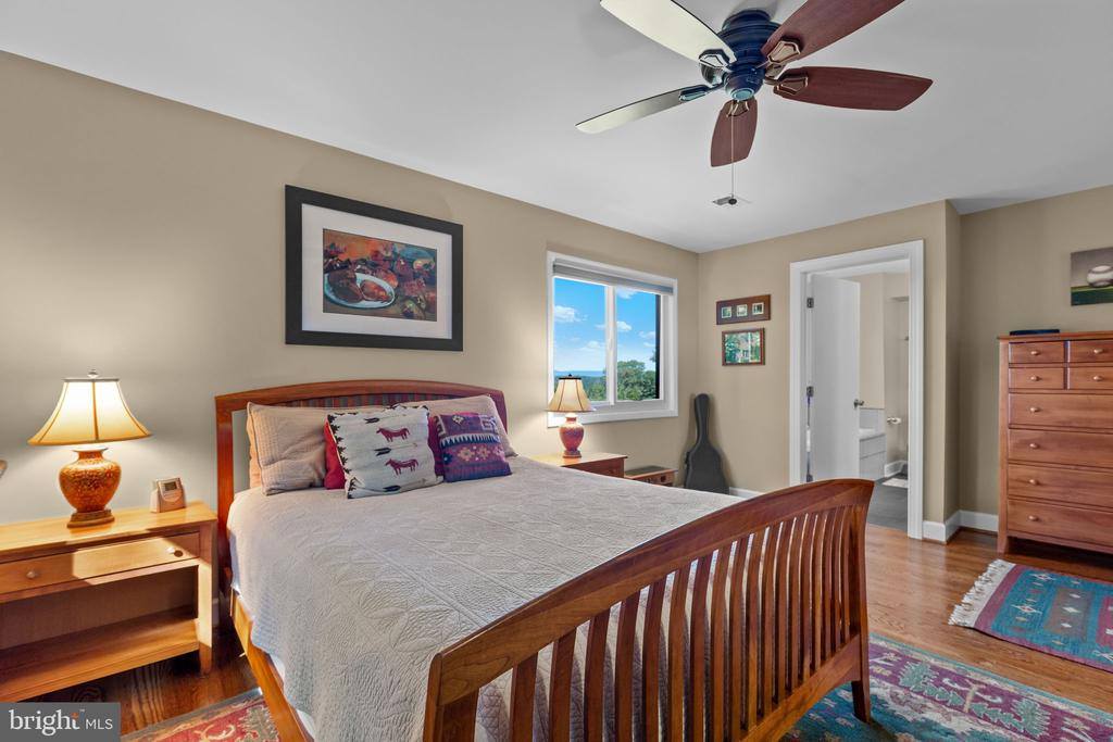 8525 Meadows Road, Warrenton, VA 20186