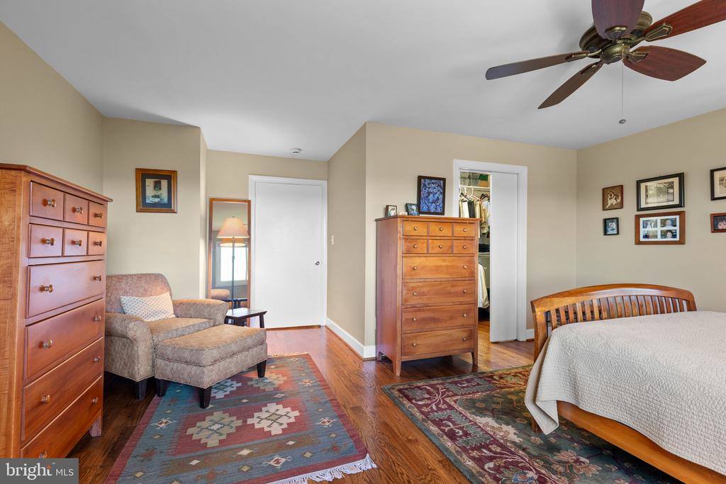 8525 Meadows Road, Warrenton, VA 20186