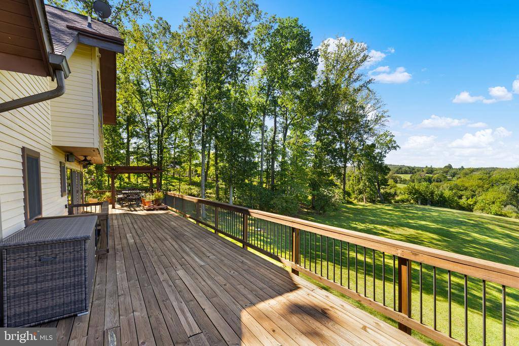 8525 Meadows Road, Warrenton, VA 20186