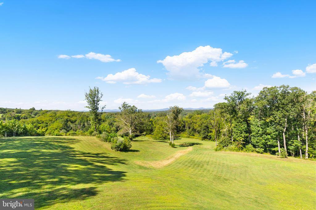 8525 Meadows Road, Warrenton, VA 20186