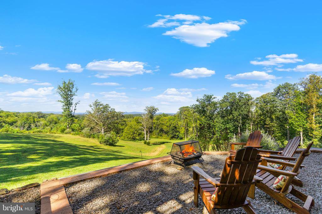 8525 Meadows Road, Warrenton, VA 20186