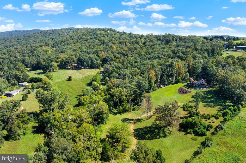 8525 Meadows Road, Warrenton, VA 20186