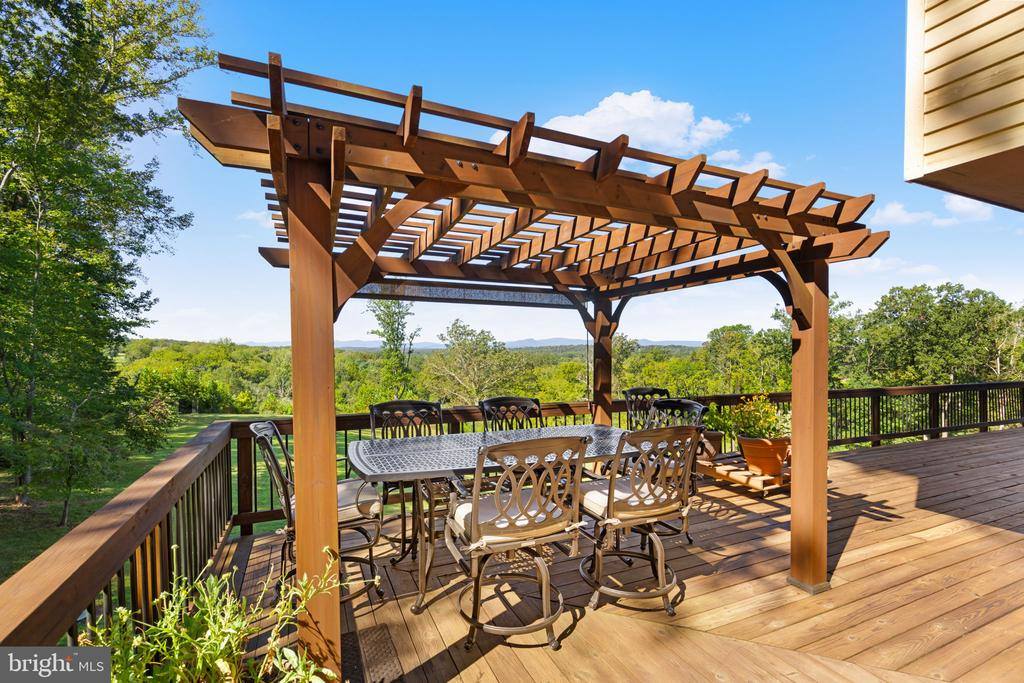 8525 Meadows Road, Warrenton, VA 20186