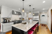 8525 Meadows Road, Warrenton, VA 20186