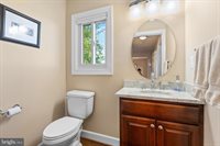 8525 Meadows Road, Warrenton, VA 20186