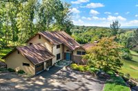 8525 Meadows Road, Warrenton, VA 20186