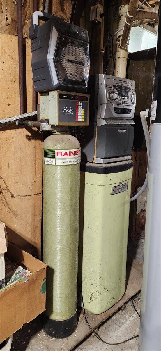 757 Dover Road, Charleston, ME 04422