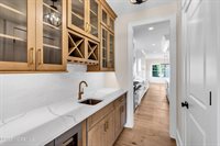 69 Park Avenue, Rumson, NJ 07760