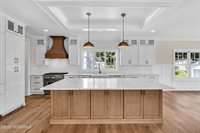 69 Park Avenue, Rumson, NJ 07760