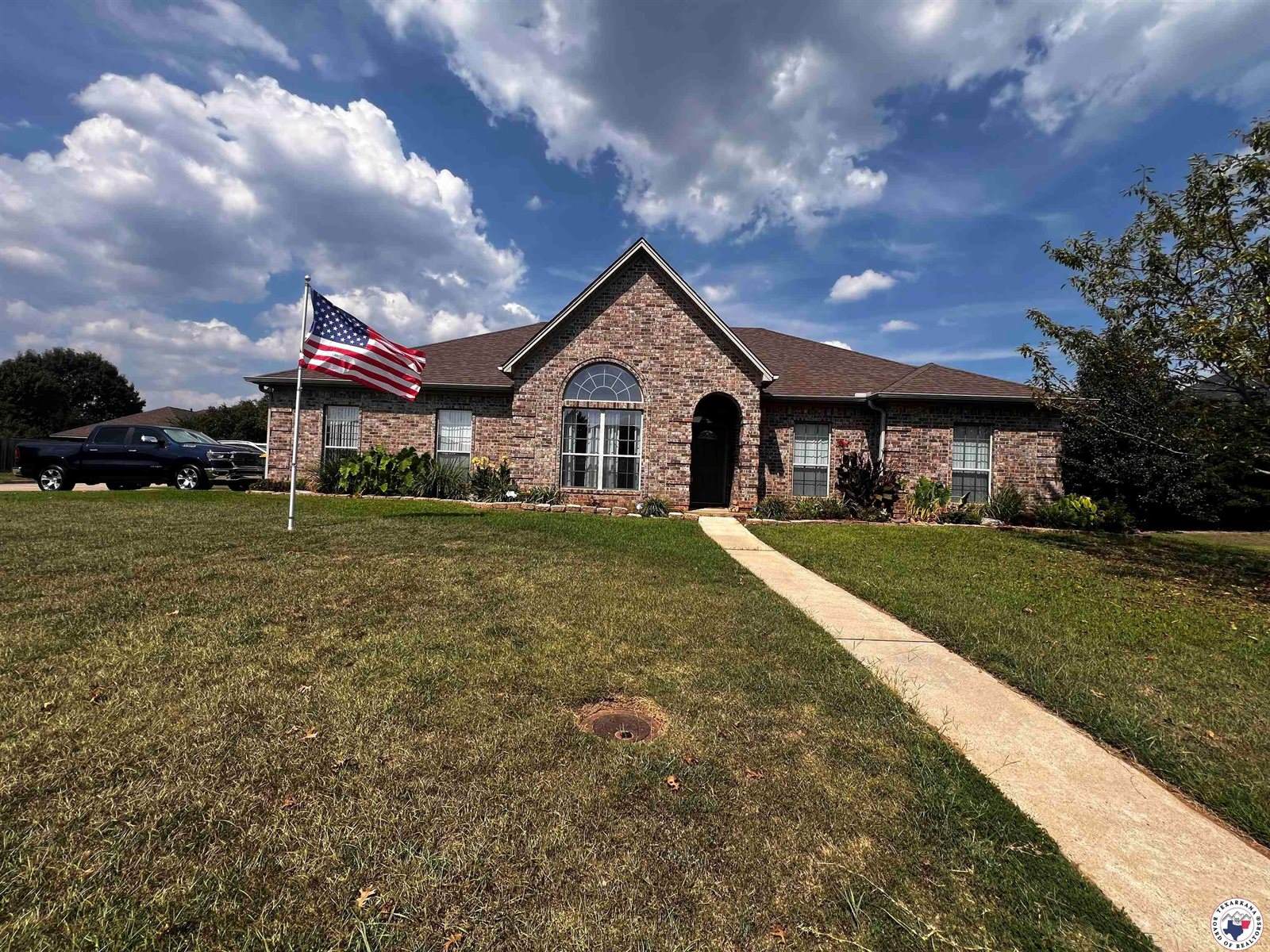 6706 Cameron Ln, Texarkana, TX 75503