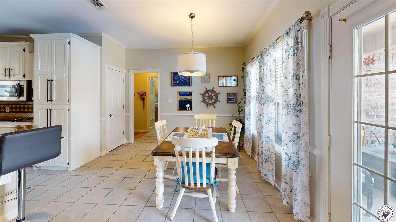 6706 Cameron Ln, Texarkana, TX 75503