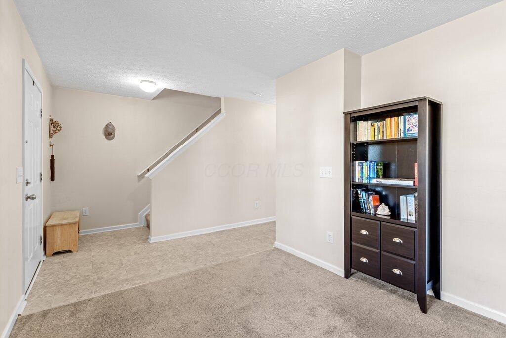 5989 Jamesport Drive, Westerville, OH 43081