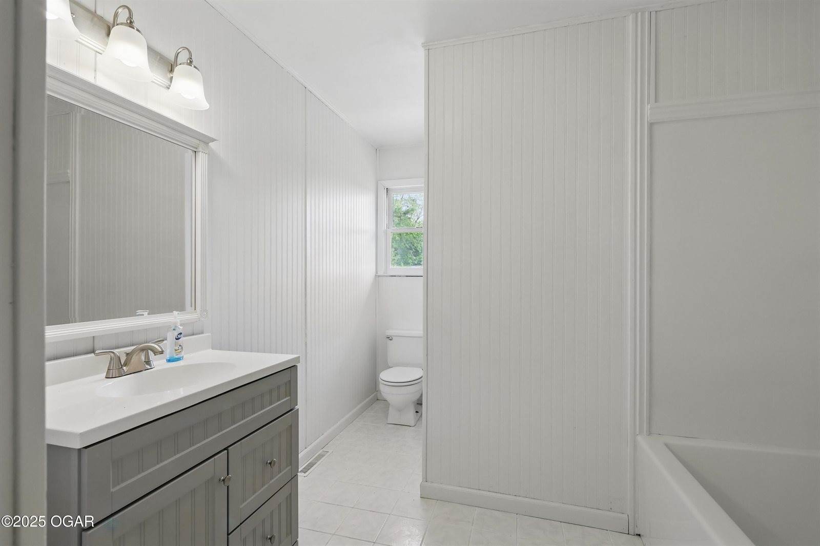 16537 Isis Road, Carthage, MO 64836