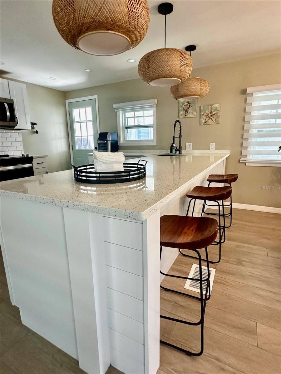 1100 Belcher Road South, #403, Largo, FL 33771