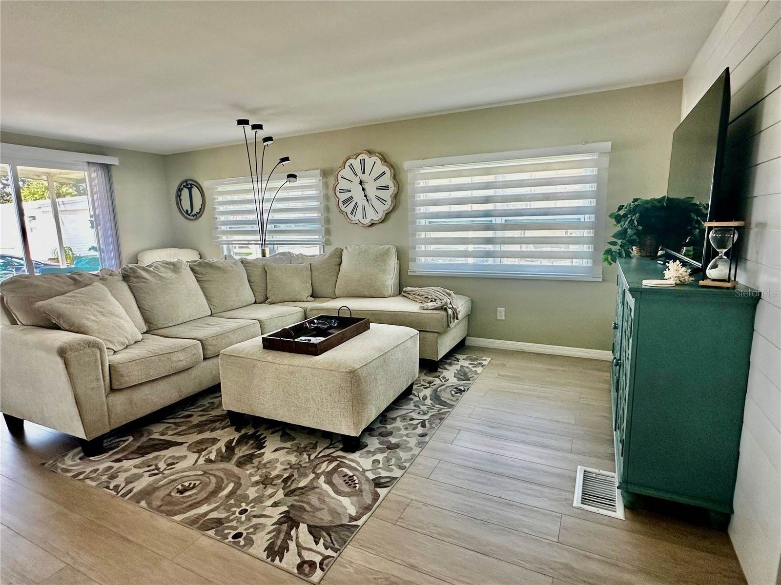 1100 Belcher Road South, #403, Largo, FL 33771