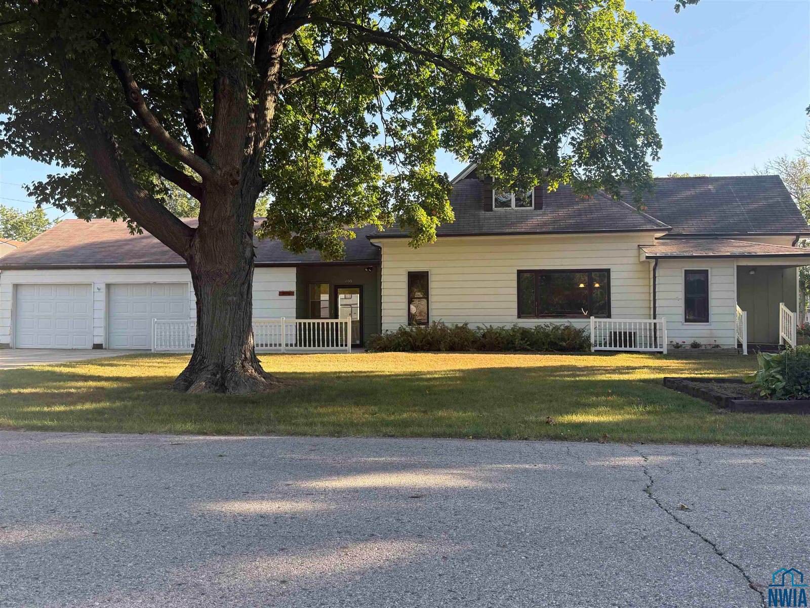 400 S 2nd Avenue, Anthon, IA 51004