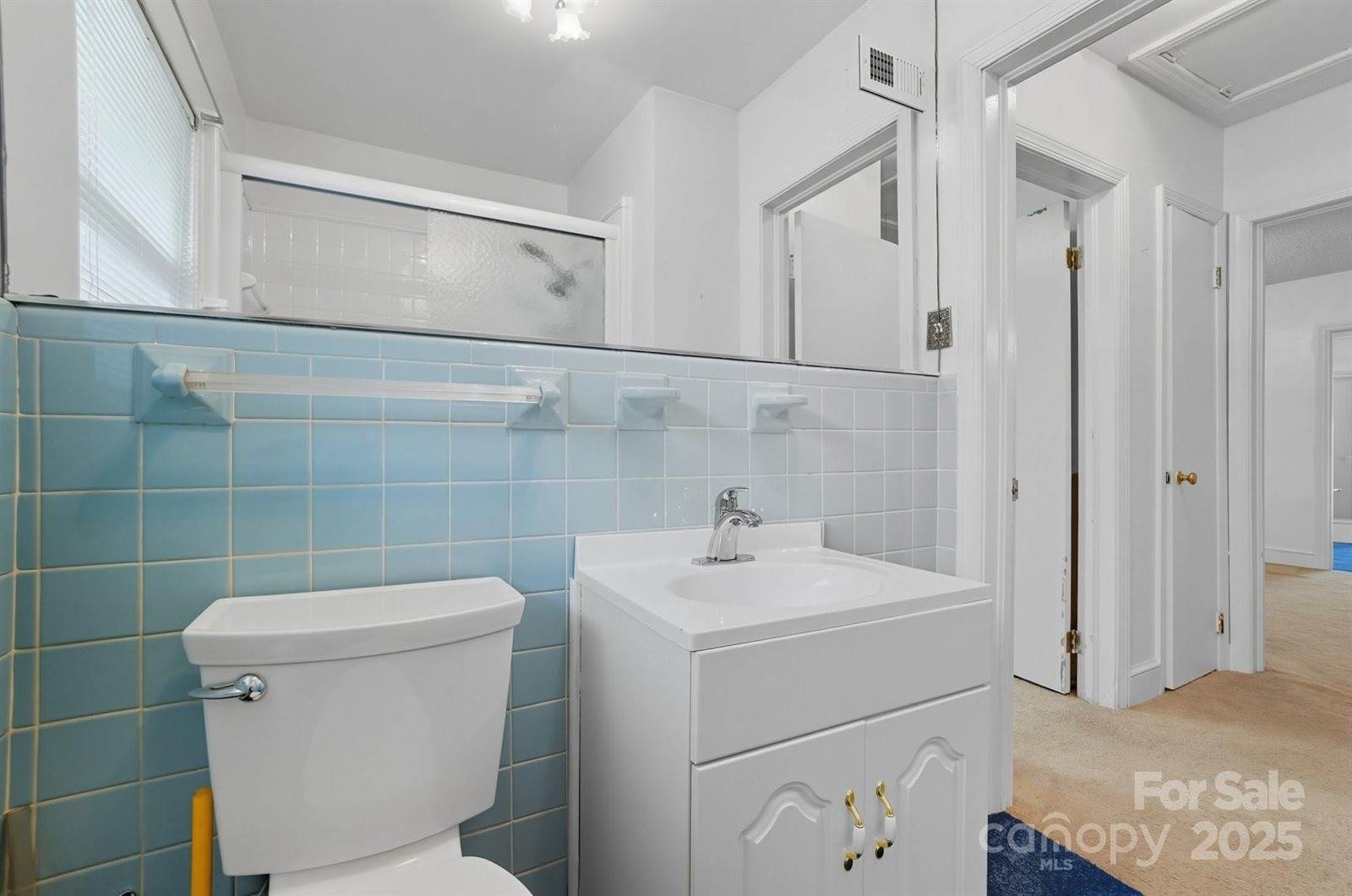 955 Hickory Nut Street, Charlotte, NC 28205