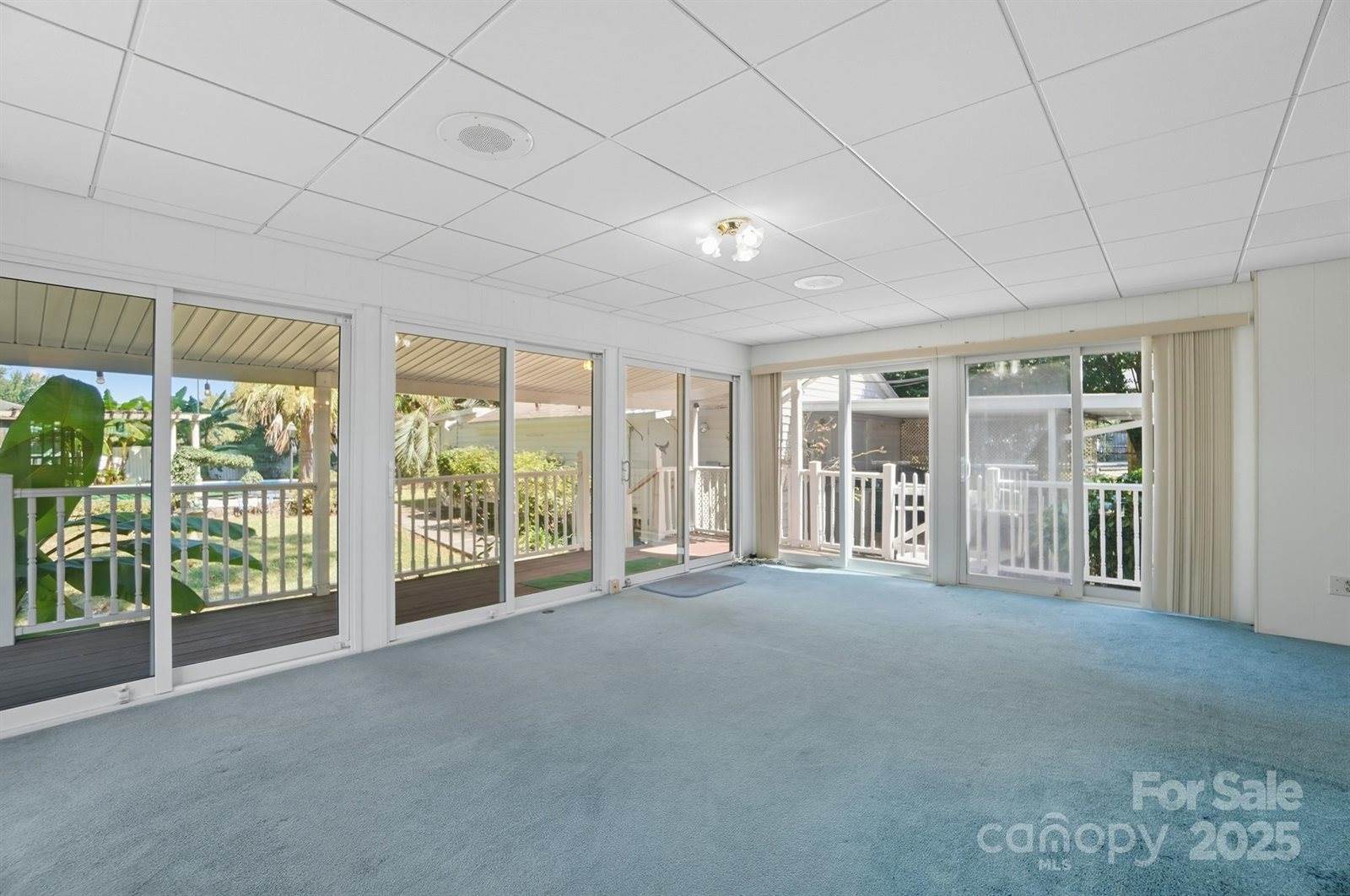 955 Hickory Nut Street, Charlotte, NC 28205