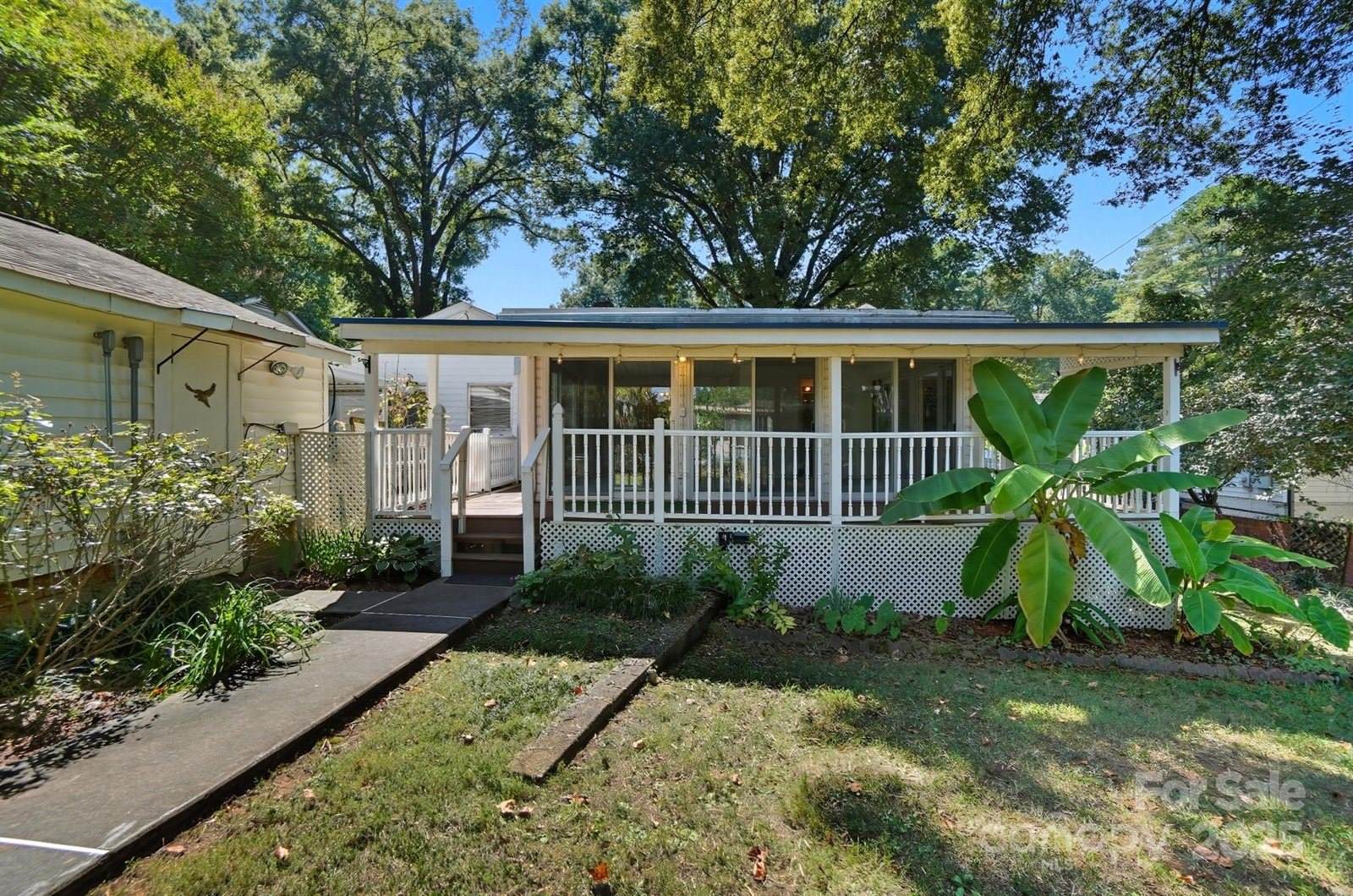 955 Hickory Nut Street, Charlotte, NC 28205