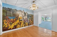 955 Hickory Nut Street, Charlotte, NC 28205