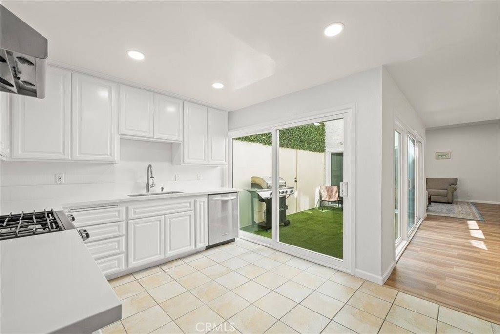 308 1/2 Commonwealth Avenue, Los Angeles, CA 90020