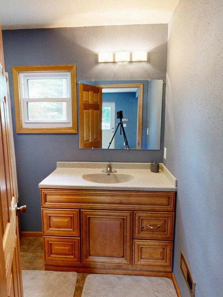 605 Nelson St, Fort Atkinson, WI 53538