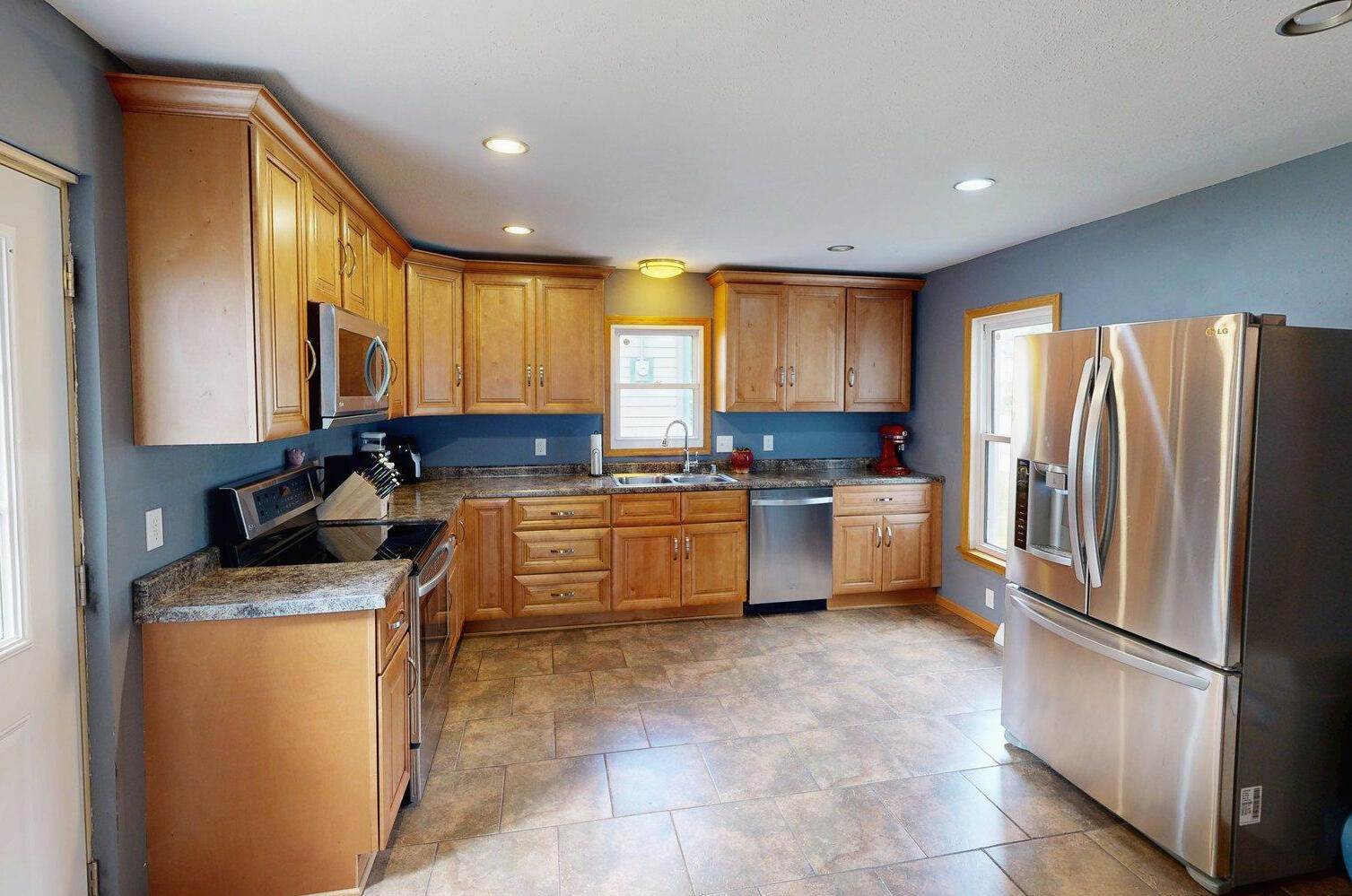 605 Nelson St, Fort Atkinson, WI 53538